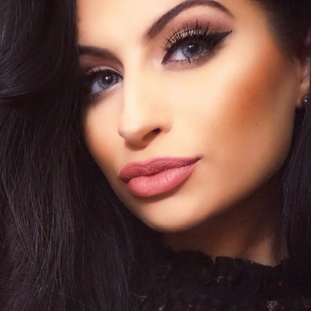 Portobello Mint Natural Green Coloured Contact Lenses - Image 10