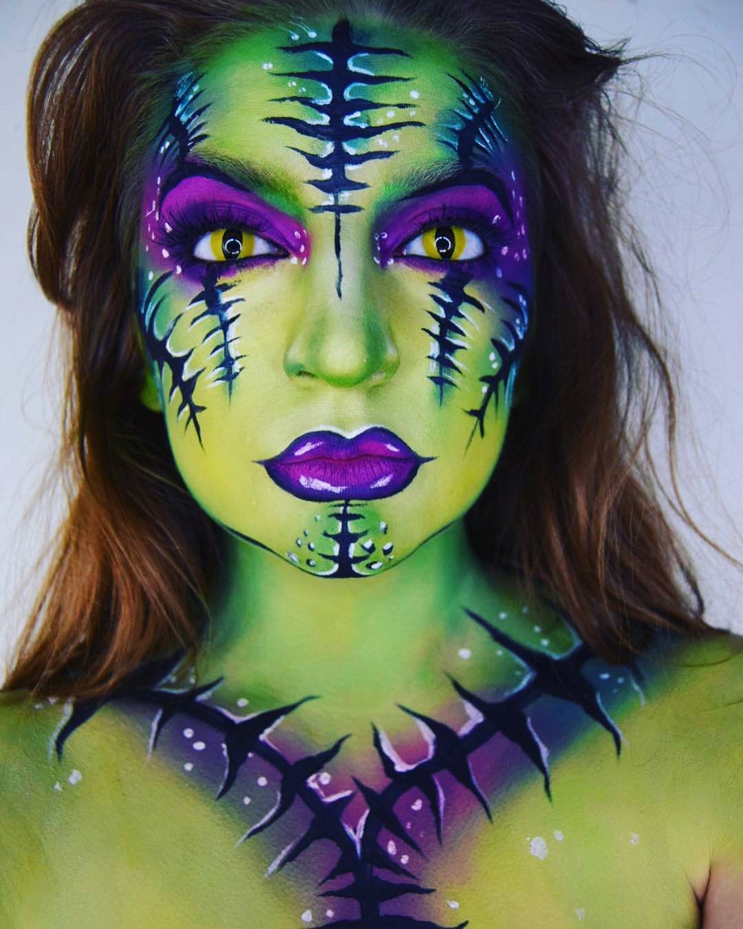 Wild Cat Halloween Contact Lenses - Image 4
